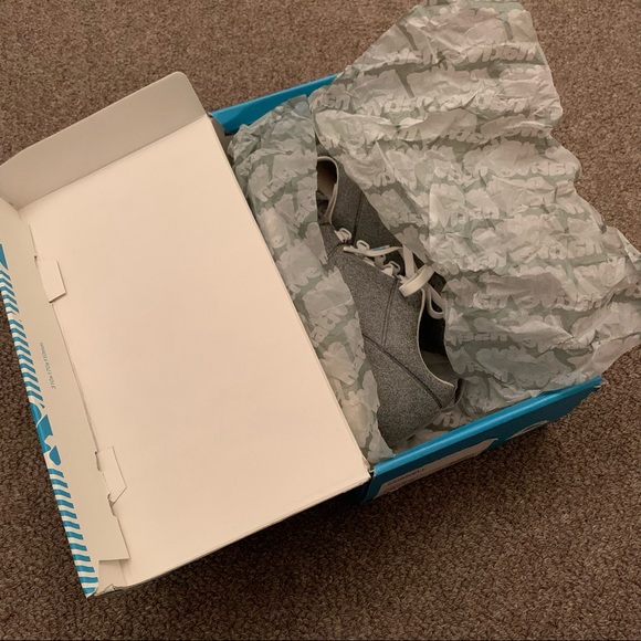 Native Cornell Shoes (Size 7 Womens/5 Men) - Picture 9 of 10